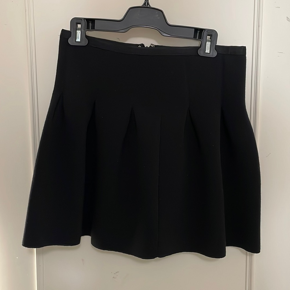 GAP Black Pleated Skirt